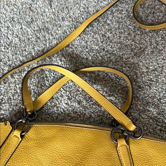 Coach Yellow Leather Women's Bag - Picture 4 of 15